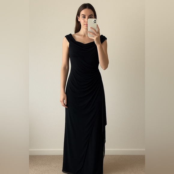 Jackie Jon Dresses & Skirts - Jackie Jon Sophisticated Black Maxi Dress. Size 4.